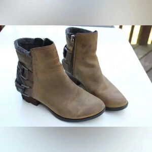 Sorel ankle boots